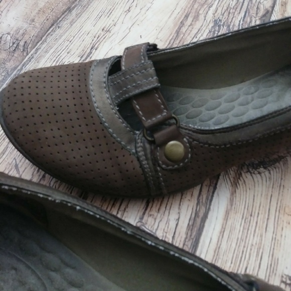 clarks size 9